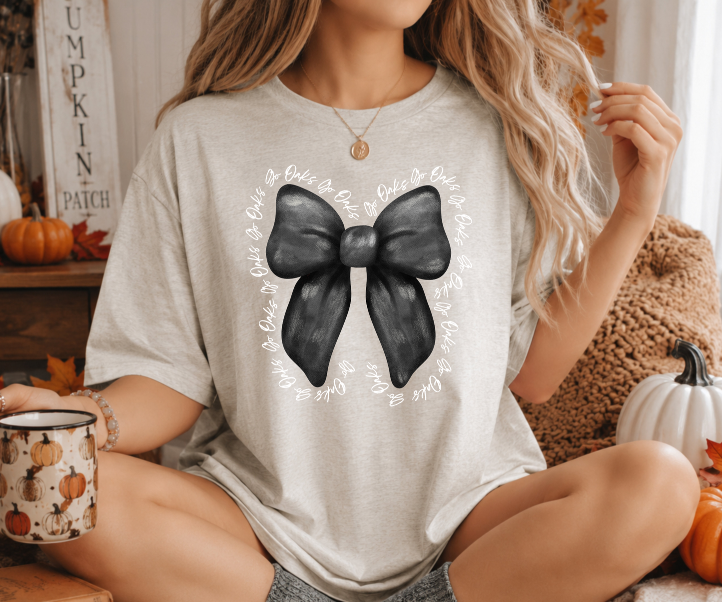 Oaks Bow Spirit Tee