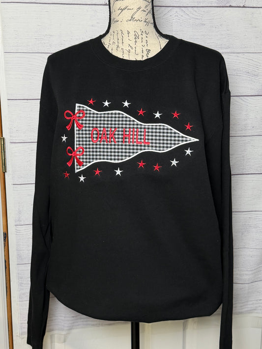 Oak Hill Gingham Pennant Appliqué Sweatshirt
